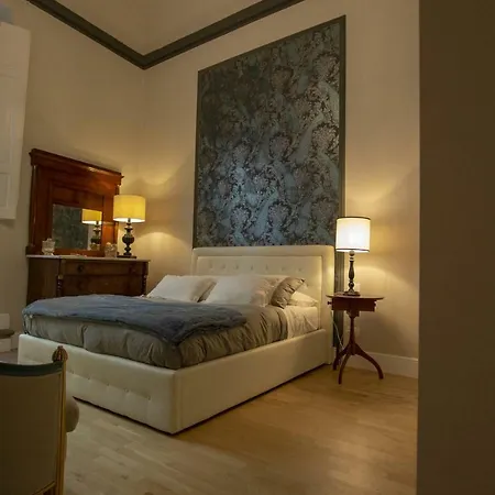 Historical Luxury House Apartment